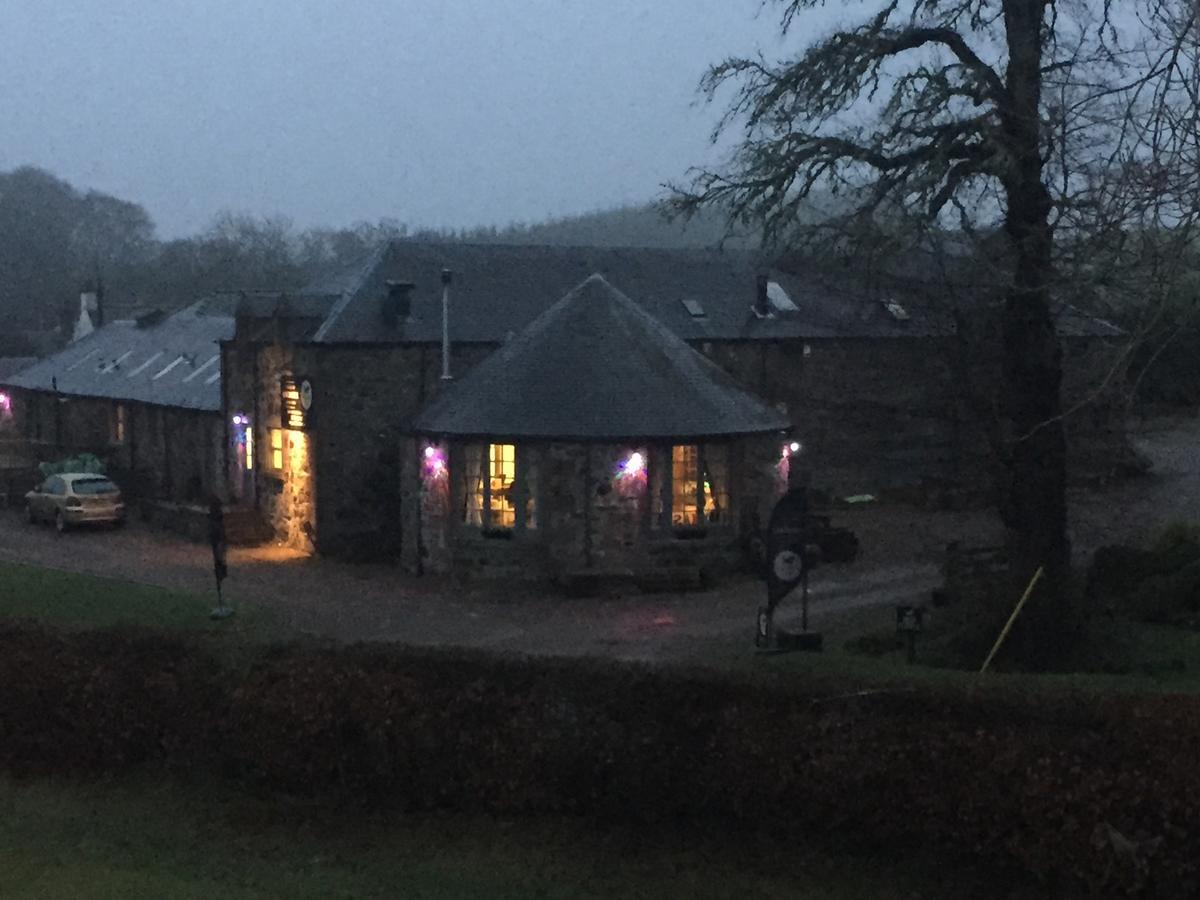 Lodge At Lochside Bridgend of Lintrathen Exterior foto